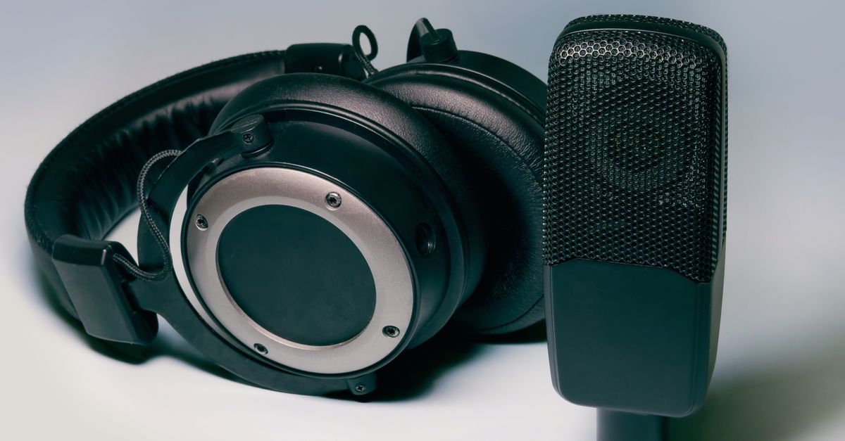 dj headphones studio