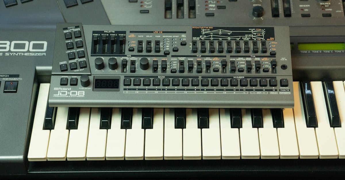 synthesizer keyboard producer