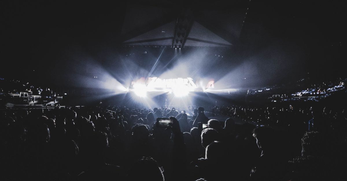 dj event crowd lights